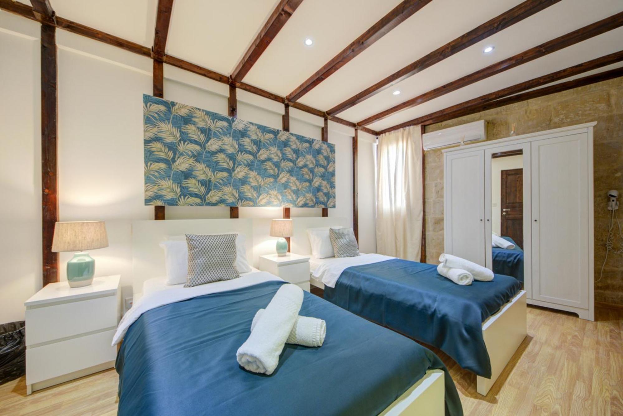 Valletta Waterfront Villa With Pool And Jacuzzi Exterior foto
